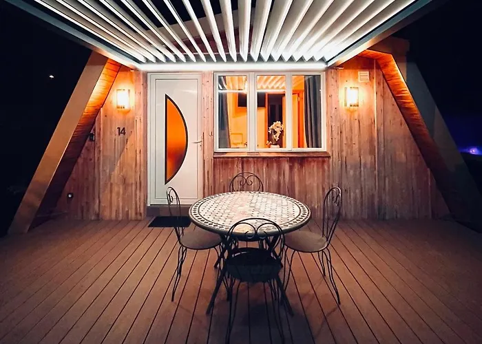 Au-Doux-Altic Chalet Romantique Avec Jacuzzi Et Sauna