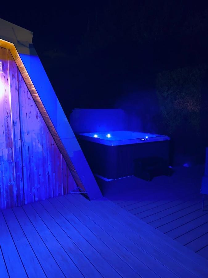 Chalet Au-doux-altic Romantique Avec Jacuzzi Et Sauna