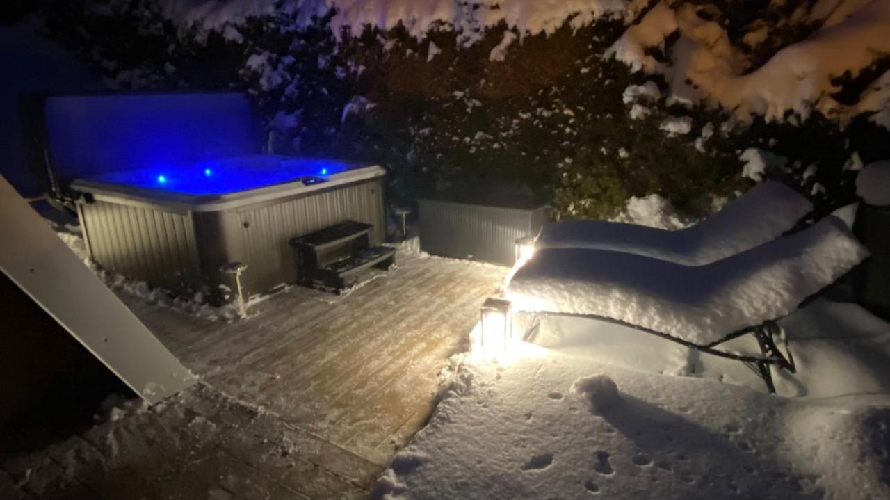 Au-doux-altic Romantique Avec Jacuzzi Et Sauna *